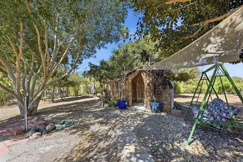 Exterior - 2900 Harris Dr, Vista, CA 92084 photo 7 of 9
