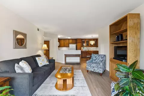 17607 Pomerado Rd #101, San Diego, CA 92128