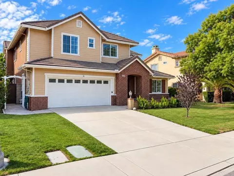 Exterior - 32156 Beaver Creek Ln, Temecula, CA 92592 photo 2 of 9
