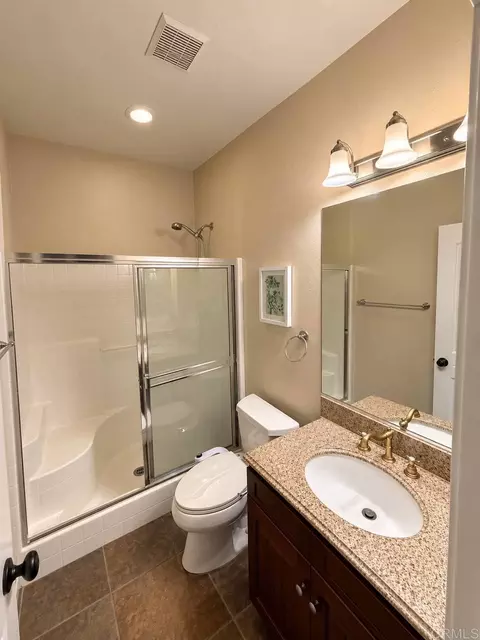 Bath - 32156 Beaver Creek Ln, Temecula, CA 92592 photo 1 of 6