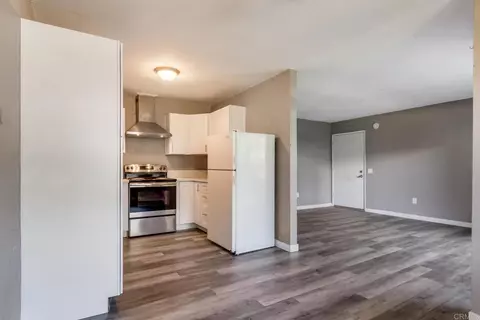 Kitchen - 1811 E Grand Ave #149, Escondido, CA 92027 photo 2 of 3