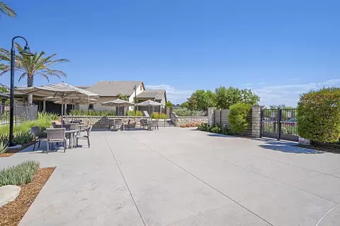 View/Area - 32789 Tannat Dr, Temecula, CA 92591 photo 2 of 7