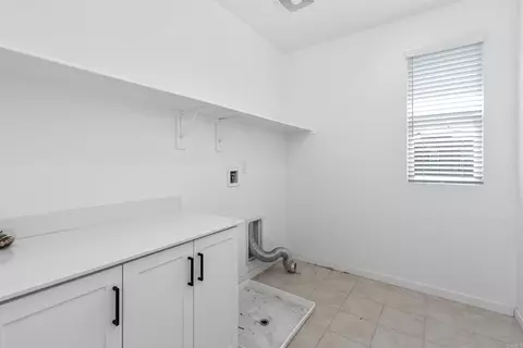 Other - 32789 Tannat Dr, Temecula, CA 92591 photo 4 of 9