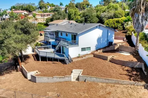 Exterior - 2449 Primrose Ave, Vista, CA 92083 photo 9 of 13