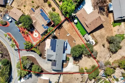 View/Area - 2449 Primrose Ave, Vista, CA 92083 photo 3 of 8