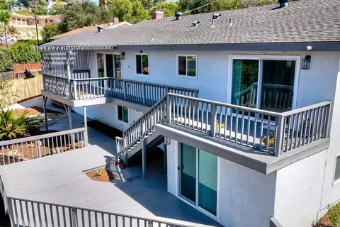 Exterior - 2449 Primrose Ave, Vista, CA 92083 photo 13 of 13