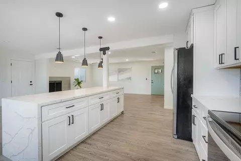 Kitchen - 2449 Primrose Ave, Vista, CA 92083 photo 5 of 6
