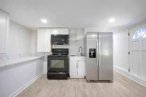 Kitchen - 2449 Primrose Ave, Vista, CA 92083 photo 6 of 6
