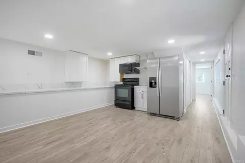 Entry Way - 2449 Primrose Ave, Vista, CA 92083 photo 1 of 2