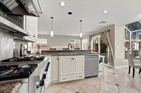 Kitchen - 914 Tempera Ct, Oceanside, CA 92057 photo 2 of 7