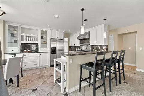 Kitchen - 914 Tempera Ct, Oceanside, CA 92057 photo 5 of 7
