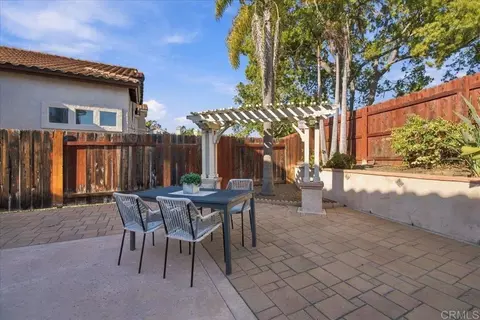 Exterior - 914 Tempera Ct, Oceanside, CA 92057 photo 2 of 7
