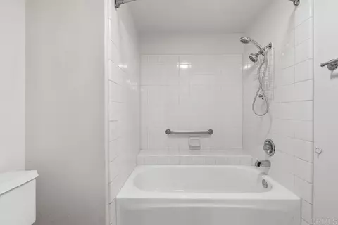 Bath - 4921 Keos Way, Oceanside, CA 92056 photo 2 of 4
