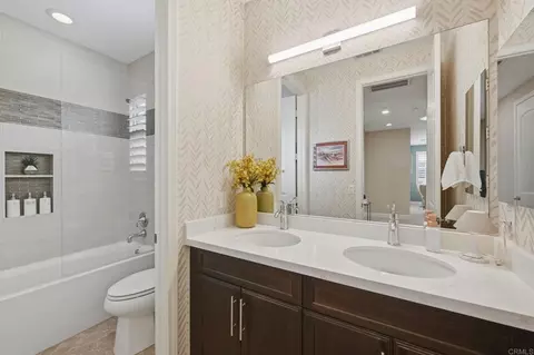 Bath - 3391 Corte Panorama, Carlsbad, CA 92009 photo 3 of 6