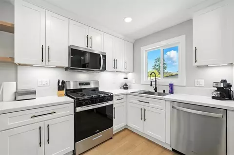 Kitchen - 12311 Witt Rd, Poway, CA 92064 photo 3 of 4