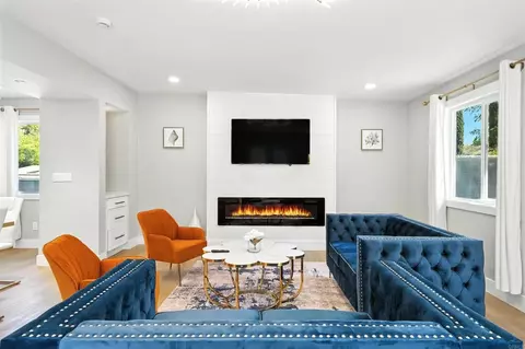 Living - 12311 Witt Rd, Poway, CA 92064 photo 4 of 5