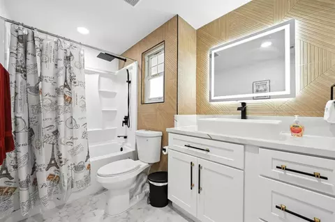 Bath - 12311 Witt Rd, Poway, CA 92064 photo 2 of 2