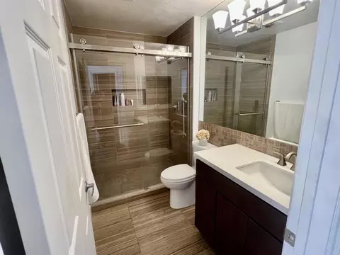 Bath - 155 Rosebay Dr #37, Encinitas, CA 92024 photo 1 of 1