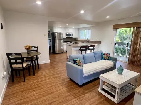 Living - 155 Rosebay Dr #37, Encinitas, CA 92024 photo 1 of 2