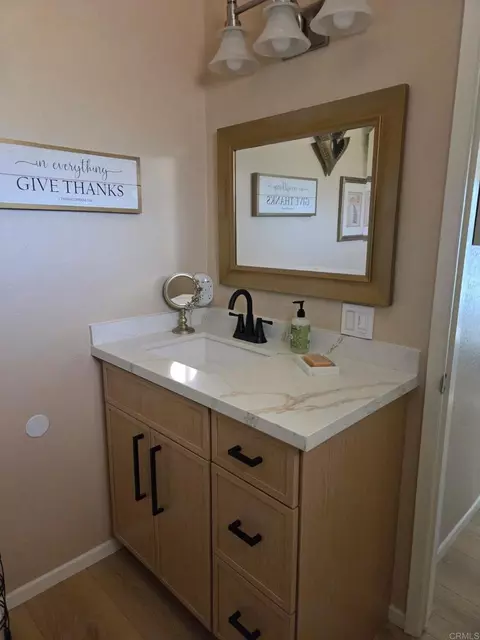 Bath - 1020 La Solana, Fallbrook, CA 92028 photo 2 of 3
