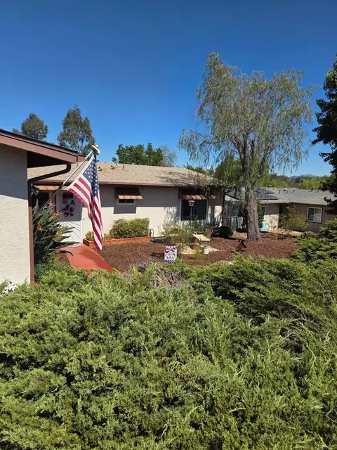 Exterior - 1020 La Solana, Fallbrook, CA 92028 photo 3 of 4