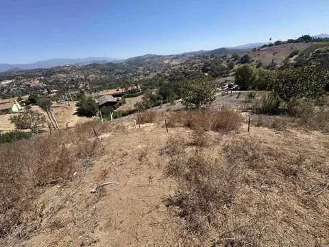 2437 Gracey Ln, Fallbrook, CA 92028 photo 22