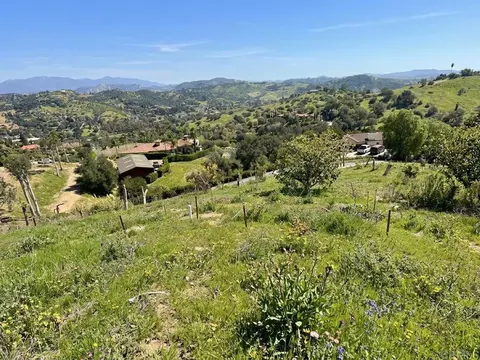 2437 Gracey Ln, Fallbrook, CA 92028 photo 10
