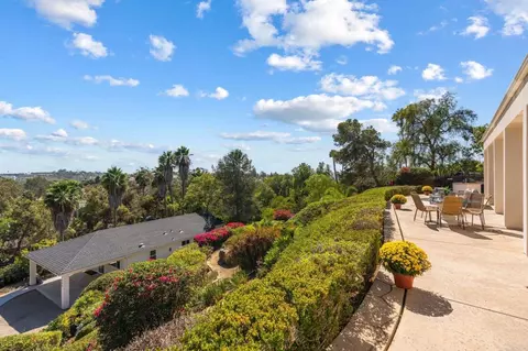 Exterior - 3448 Bumann Rd, Encinitas, CA 92024 photo 4 of 6