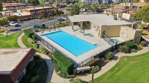 Exterior - 655 Beverly Pl, San Marcos, CA 92078 photo 2 of 2