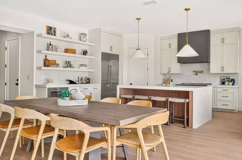 Dining - 1341 Berryman, Encinitas, CA 92024 photo 2 of 3