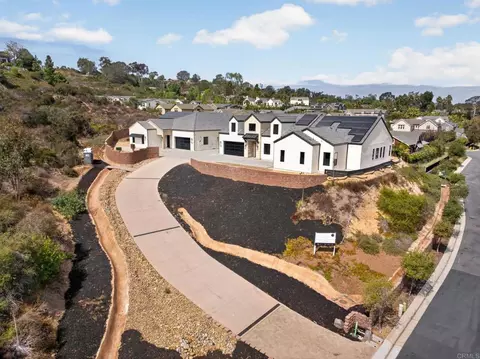 View/Area - 1341 Berryman, Encinitas, CA 92024 photo 2 of 3