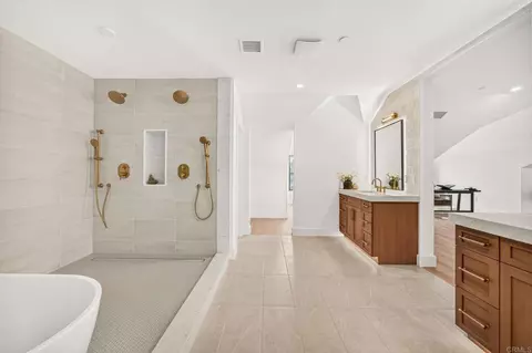 Bath - 1341 Berryman, Encinitas, CA 92024 photo 11 of 12