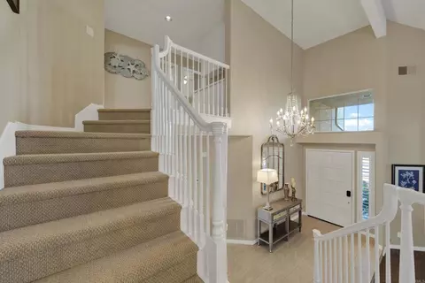 Entry Way - 3733 Southridge Way, Oceanside, CA 92056 photo 5 of 6