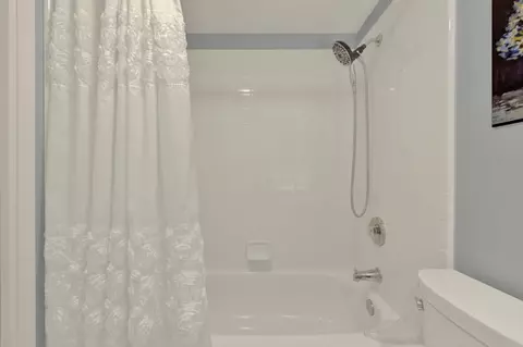 Bath - 3733 Southridge Way, Oceanside, CA 92056 photo 9 of 11