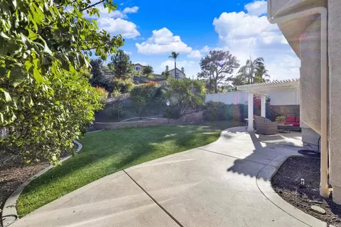Exterior - 3733 Southridge Way, Oceanside, CA 92056 photo 10 of 13