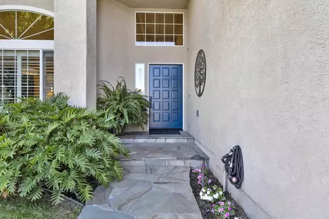 Entry Way - 3733 Southridge Way, Oceanside, CA 92056 photo 1 of 6