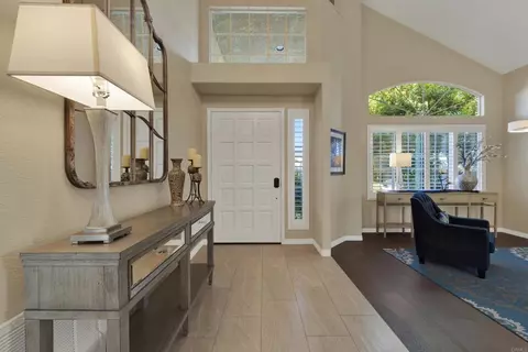 Entry Way - 3733 Southridge Way, Oceanside, CA 92056 photo 2 of 6