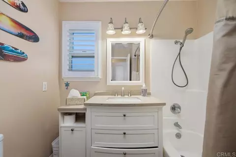 Bath - 3552 Bartlett Ave, Oceanside, CA 92057 photo 2 of 2