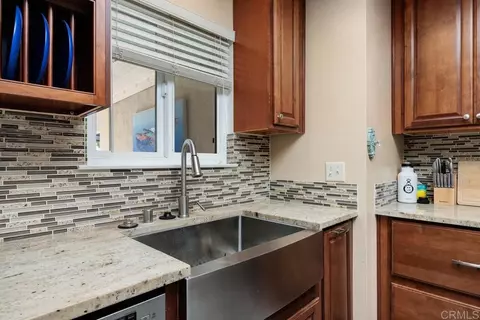 Kitchen - 3552 Bartlett Ave, Oceanside, CA 92057 photo 2 of 3