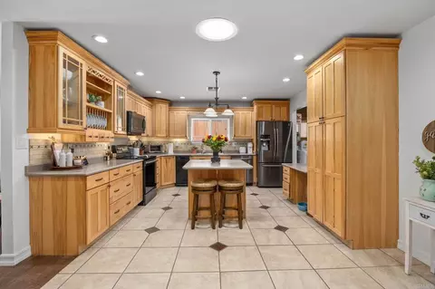 Kitchen - 24376 Rutherford Rd, Ramona, CA 92065 photo 3 of 7