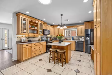 Kitchen - 24376 Rutherford Rd, Ramona, CA 92065 photo 1 of 7