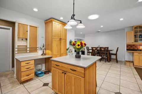 Kitchen - 24376 Rutherford Rd, Ramona, CA 92065 photo 6 of 7