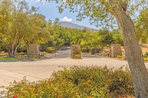 View/Area - 16666 Granite Dr, Ramona, CA 92065 photo 8 of 10
