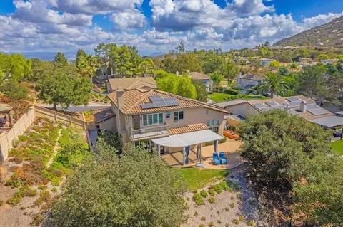 View/Area - 16666 Granite Dr, Ramona, CA 92065 photo 4 of 10