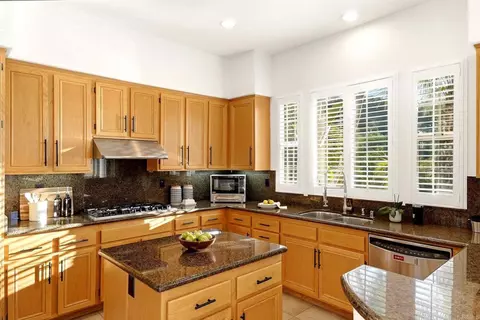 Kitchen - 2602 Canyon Crest Dr, Escondido, CA 92027 photo 2 of 7