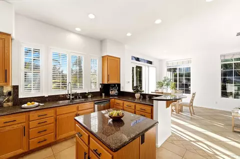 Kitchen - 2602 Canyon Crest Dr, Escondido, CA 92027 photo 4 of 7