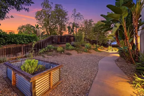 Exterior - 2602 Canyon Crest Dr, Escondido, CA 92027 photo 11 of 14
