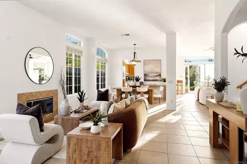 Living - 2602 Canyon Crest Dr, Escondido, CA 92027 photo 1 of 4