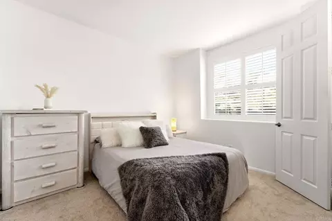 Bedroom - 2602 Canyon Crest Dr, Escondido, CA 92027 photo 5 of 9