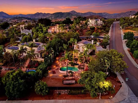 View/Area - 2602 Canyon Crest Dr, Escondido, CA 92027 photo 3 of 7